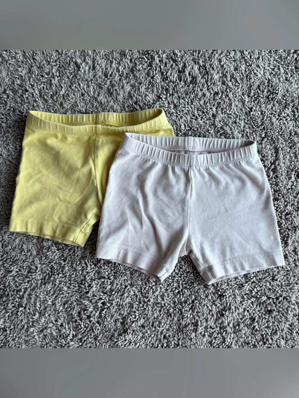 Bundle of 2 girls Old Navy bike shorts 3T
